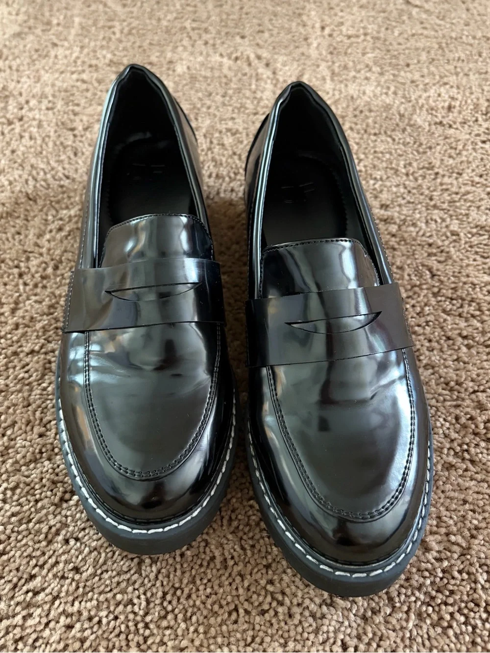 jf j.ferrar Women's Black Patent Loafers